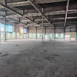 cho thuê kho xưởng 1.800 m2 giá 95 triệu / đường nguyễn văn siêu, thị trấn bến lức long an
