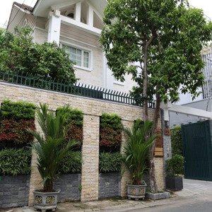 cho thuê mb 80m2 làm văn phòng đường trần văn danh, gần etown, nhà ga t3
