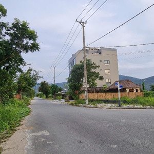 Cho đất Tại đường Trần Sâm, Nại Hiên đông, Sơn Trà, đà Nẵng, 18 Triệu/tháng, 290 M2