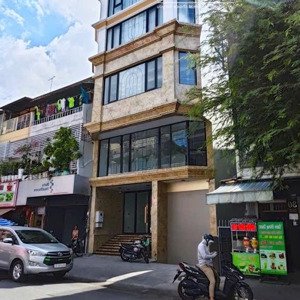 Cho Thuê Toà Nhà Mặt Tiền Cao Thắng Quận 10 Ngang 8m Gần Vincom 3/2