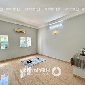 phòng trọ giá rẻ sẵn máy lạnh mới 100% gần q5 q10 di chuyển 5 phút