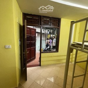 cho thuê căn hộ tập thể, 45m2, ngõ 105 láng hạ, đống đa