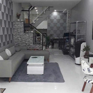 cần tiền bán gấp nhà mtnb lạc long quân , p.3, quận 11, chỉ 6.5ty
