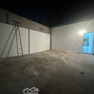 nhà mặt tiền diện tích: 180m2 (9m x 18m) đường số 10, ngay kdc bình hưng, bình chánh
