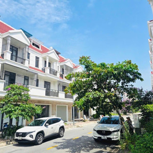 Chỉ 3 Tỷ 7 Sở Hữu Ngay Nhà Phố
Sang Trọng Tại Tp Từ Sơn