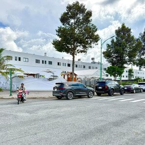 đất Nền Sát Siêu Thị Aeon Mall, Diện Tích: 100m2, Giá 2,5 Tỷ. Lh: 