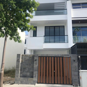 Bán Nhà Gói 7 đối Diện Sân Bóng Khu đô Thị Mỹ Gia, Vĩnh Thái, Nha Trang