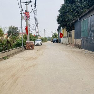 chỉ hơn 3 tỷ - 43,7m2 tại võng la - oto - 2 mặt tiền trước sau - gần cầu thăng long
