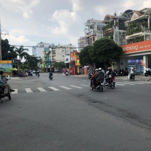 Nhà Biệt Thự Lê đức Thọ 7*15 Hẻm 10m Thông Xe Tải Chỉ 15,5 Tỉ