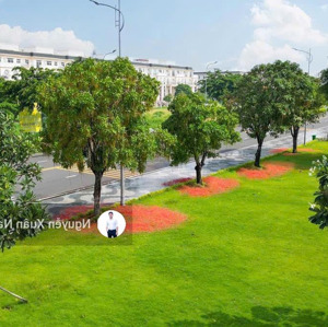 Bán Nhà 9 X 20 = 180m2 Khu đông Nam Vạn Phúc City