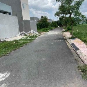 cần bán gấp! đất ngay cảng quốc tế long an, giá 390 triệu/ 100m2 trong kdc, sổ riêng, đường ô tô