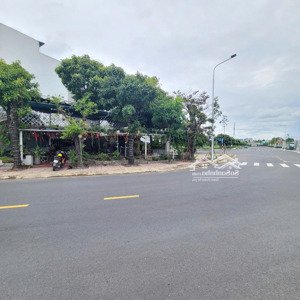 Bán Cặp Góc Tặng Quán Cà Phê Kinh Doanh Sầm Uất Kdc Ngay Bigc Dĩ An P.đông Hòa Tp.dĩ An