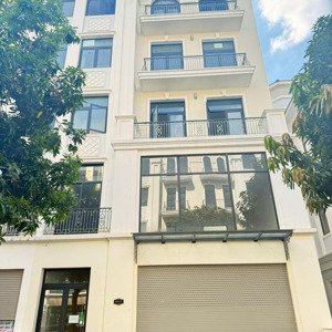 Bán Căn Góc Xẻ Khe, Diện Tích 162m2, Thiết Kế 5,5 Lầu Tại Vinhomes Quận 9 Giá 27,9 Tỷ