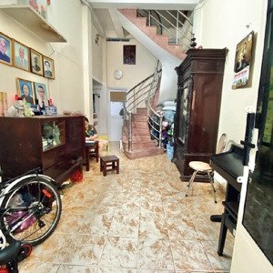 hxh cách mạng tháng tám quận 3, giáp q10, 5 tầng, ngang 7.5m, 63m2, dòng tiền 400tr/năm, 10.45 tỷ