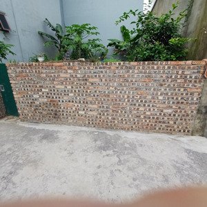 siêu phẩm đất trâu quỳ - cách 1 nhà ra đường ô tô tránh - trung tâm thị trấn - dân trí cao.