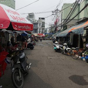 chính chủ bán đất thổ cư ngay chợ nguyễn xí, cắt phạm văn đồng và nguyễn xí, lhcc 