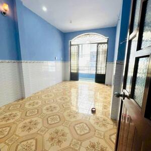 Quận 6, MT Kinh doanh, Nhà đẹp 2 Tầng, 60m2, giá rẻ