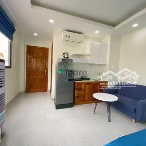Phòng Thoáng Cửa Sổ Trời Ngay Nơ Trang Long Gần Cầu Bình Lợi