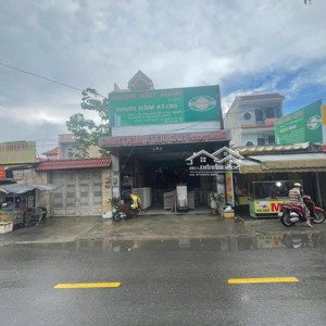 Cần Sang Nhượng Cho Thuê Toàn Bộ Cửa Hàng Nội Thất 180m2 Mặt Tiền Lã Xuân Oai, Q.9