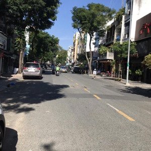 Chính Chủ Cần Bán Nhà Mặt Tiền đường Nguyễn Cảnh Chân P.cầu Kho Quận 1.dt 80m2.giá 35 Tỷ.3 Tầng