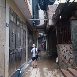 Bán Cc Mini Tại Triều Khúc, 9,9 Tỷ, 43m2, 12pn, 12wc, Dòng Tiền 50tr/ Tháng Có Thang Máy Báo Pccc