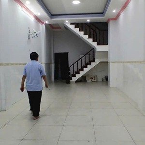 cho thuê nhà 1/ phú thọ hòa 4x23m 4 tấm nhà rộng hẻm xe tải gần lê văn phan, lũy bán bích, vườn lài