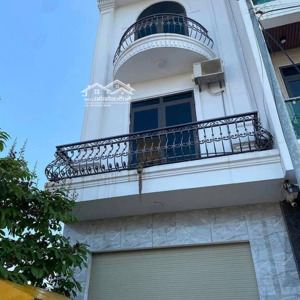 chính chủ nhờ bán nhà 60m2 áp tràn mới xây
