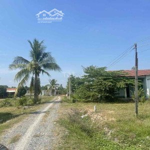 chính chủ bán đất 200m2 trung tâm xã - liên hệ 