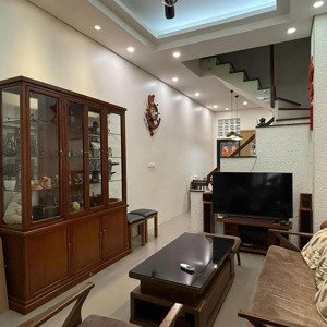nhà đẹp văn cao 35m2x6t gồm khách bếp, 3 phòng ngủ đầy đủ nội thất để ở bàn giao ngay chỉ 16tr/th