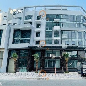 Tòa Nhà "mới" Mặt Tiền Sông Trần Qúy Kiên 10*24m, Hầm, 7 Tầng Suốt, Thang Máy, 250 Triệu/tháng