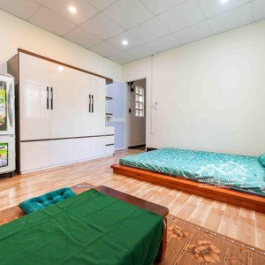 Cho Thuê Phòng Tầng 3 đầy đủ Tiện Nghi Ba đình