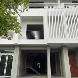 Bán Nhà 3 Tầng 1,4 Tỷ Nhận Nhà Ngay