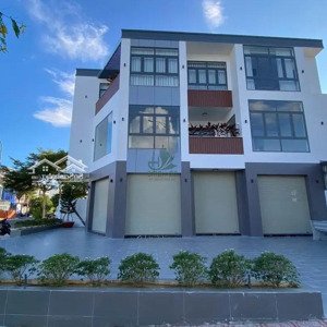 Cho Thuê Nhà Lô Góc 2 Mặt Tiền (mỹ Gia Gói 2) Có Thang Máy Giá 30 Triệu/ Tháng