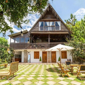 Chính Chủ Cần Bán Nhanh Căn Homestay Và đất 1.700m2 Có Sổ, Có đủ Nội Thất, View đẹp đang Kinh Doanh