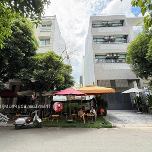Bán đất Phú Mỹ Hưng Giá Tốt Nhất Khu: 25,5 Tỷ. Dt: 111m2. Mặt Tiền 6m. Pháp Lý đầy đủ. Em Luân