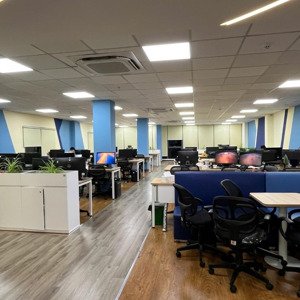 Cho Thuê Văn Phòng điện Biên Phủ Bình Thạnh, Sẵn Fitout, Nội Thất 60 Nhân Sự. Dt: 240m2 90tr