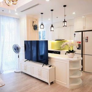 cho thuê vinhome central park 1,2 ,3phòng ngủ view land mark 81 vincom sát bên quận 1