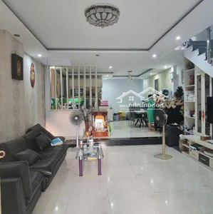 Bán Nhà 5,5x19m, 1 Trệt, 1 Lầu, St, 3pn, đường 8m Kdc Bông Sao, P. 5, Q. 8. Lh 