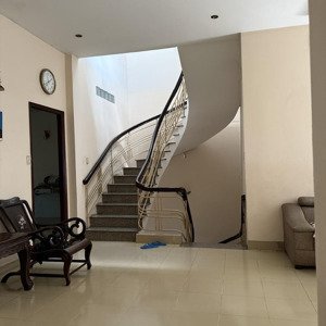 **bán nhà hxh âu cơ, phường 9, quận tân bình; (4,5x12) 3 tầng; nở hậu tài lộc - 7,9 tỷ