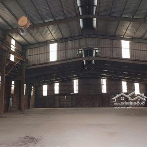 bán kho, xưởng sản xuất trong khu công nghiệp diện tích 3500m2. có nhà ở, nhà điều hành