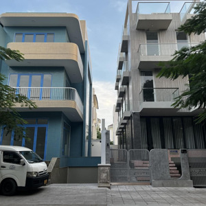 Bán Lô ất Biệt Thự Song Lập Trục Chính 16m Ngang 8x20m, 160m² Kdc đông Thủ Thiêm, Btđ Quận 2
