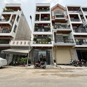 nhà sát bên trường học đường lê thị riêng, dt:4,5x15m, lửng, 3lầu, 4pn, p/thờ, gara ô tô, s/thượng