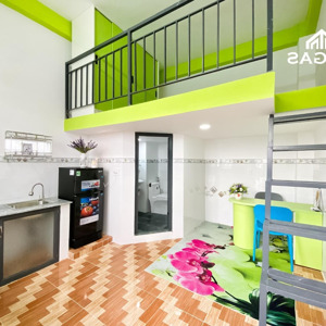 khai trương duplex gác cao, nội thất đầy đủ - có ban công lớn mặt trước