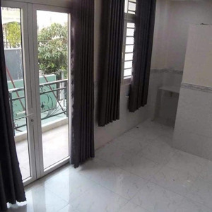 Cho Thuê Phòng Trọ 605 Phạm Văn Bạch, Phường 15, Q.tân Bình Giá 2,8 Triệu/th. Lh Thành
