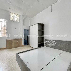 Studio Giá Rẻ - Sẵn Nội Thất - Gần Etown Cộng Hoà