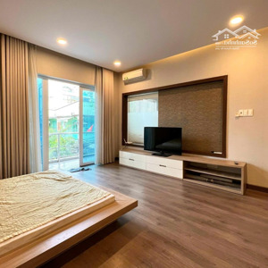 Chính Chủ Bán Nhà Biệt Thự đường Trường Sơn, Phường 2, Quận Tân Bình. Dt: 10x30m, 4 Tầng Giá 47 Tỷ