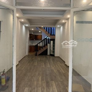 mới! nhà hẻm 4m nguyễn thiện thuật q3 thông bàn cờ, dt 3.5x14m, trệt 1 lầu 2pn 2wc cửa kính sàn gỗ