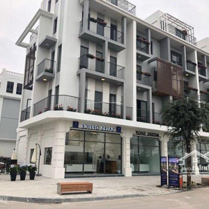 Bán Nhà Liền Kề 4 Tầng Nguyễn Thị Thập, Thanh Xuân, Hà Nội. 123m2. Giá Bán 49.5 Tỷ View Vườn Hoa