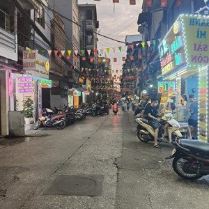 Bán đất Tặng Nhà Sân Vườn -phố Cầu đất Quận Hoàn Kiếm -105 M2-nhà Cấp 4 -giá Chào 11tỷ8
