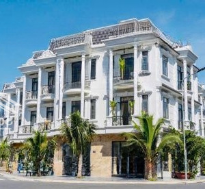 Nhà Phố Sẵn Sổ Hồng Tại Tp. Dĩ An, Giá Chỉ 6.8 Tỷ